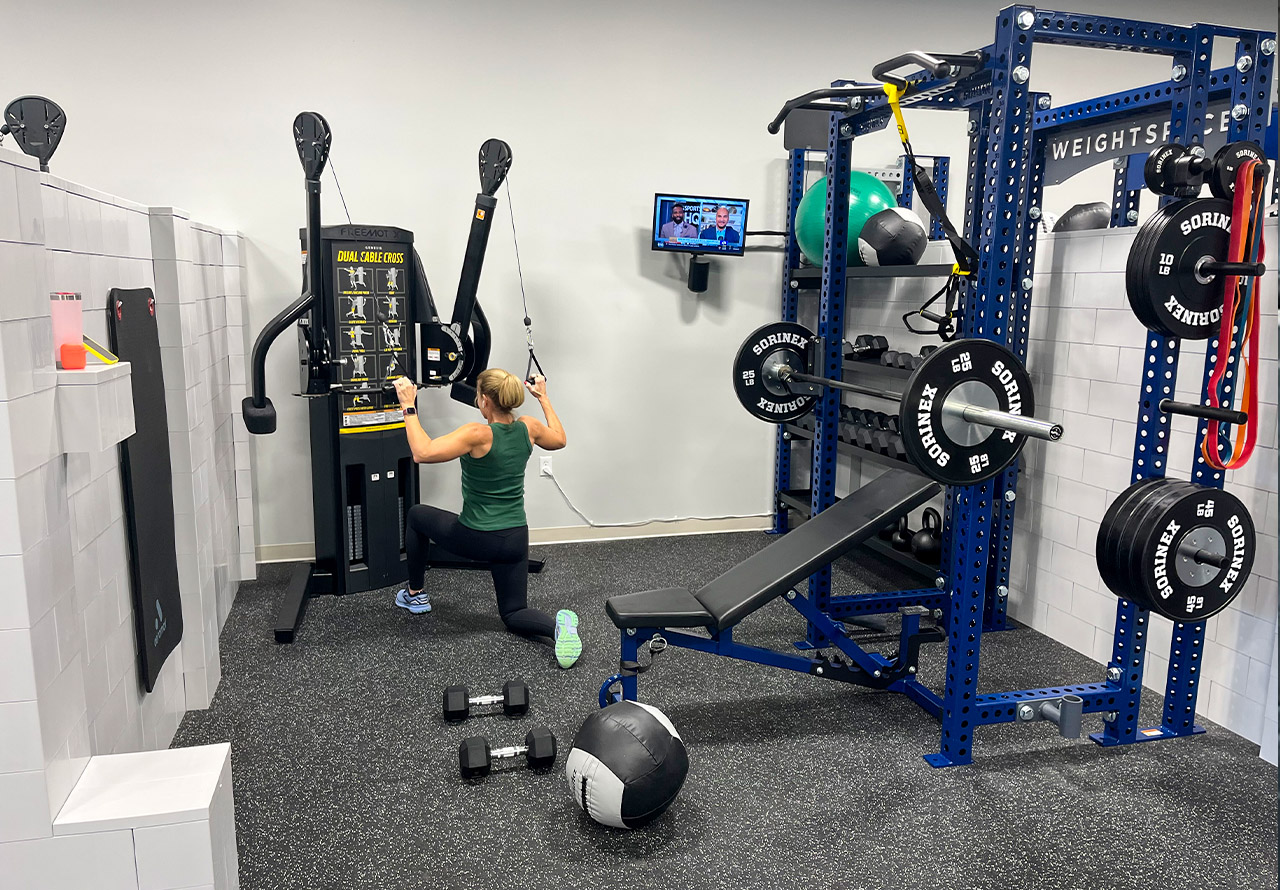 Weightspace Lat Pull